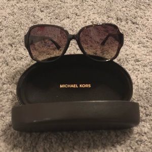 MK GRAYSON SUNGLASSES